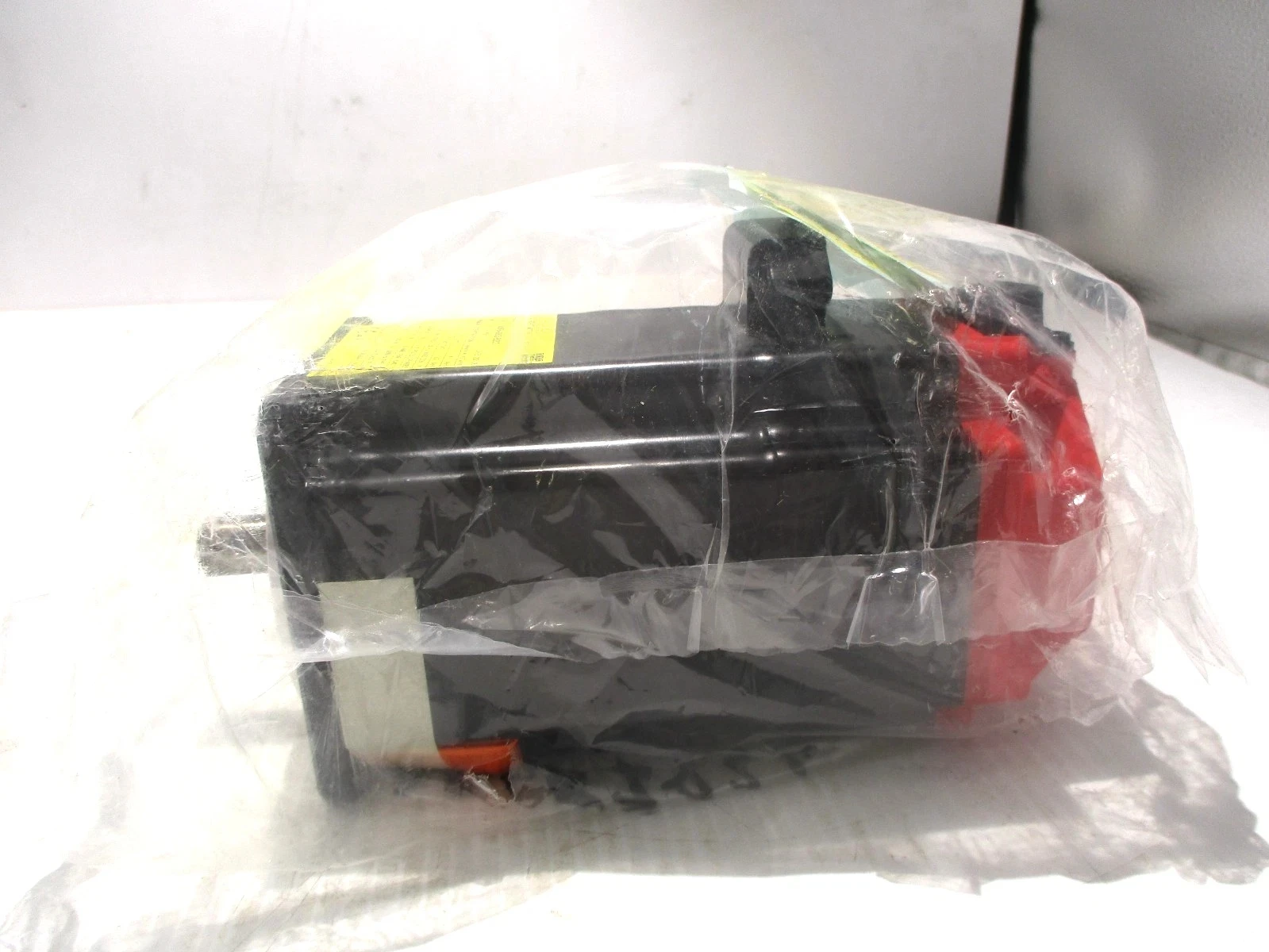 

Совершенно новый ONE A06B-1420-B911 A06B-1420-B900 # F321 A06B-1414-B100 A06B-1413-B150 A06B-1413-B100 Новый Гарантия 1 год