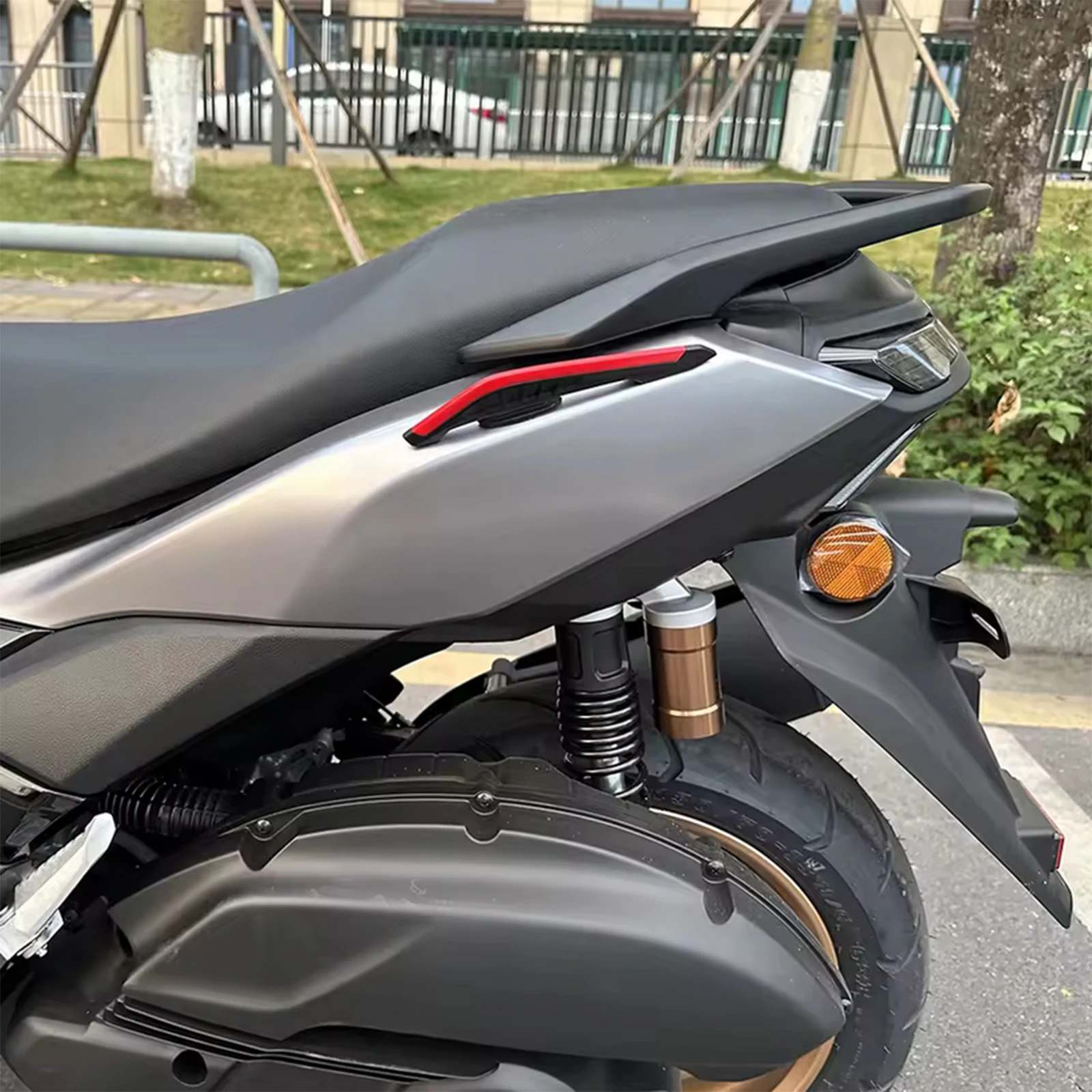 1 Pair Motorcycle Winglets Side Fairing Winglets Spoiler Aerodynamic Wing Modified Accessory Wind Wing