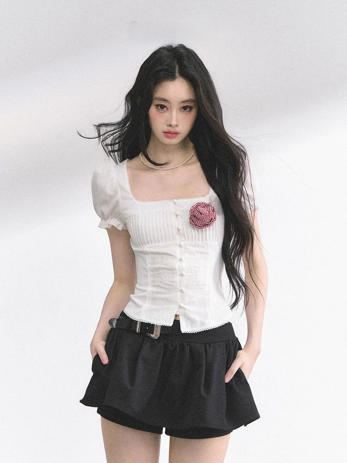 

Белая кружевная футболка с коротким рукавом, женская, приталенного кроя, летний топ, модный французский стиль, из полиэстера, с рукавами-фонариками