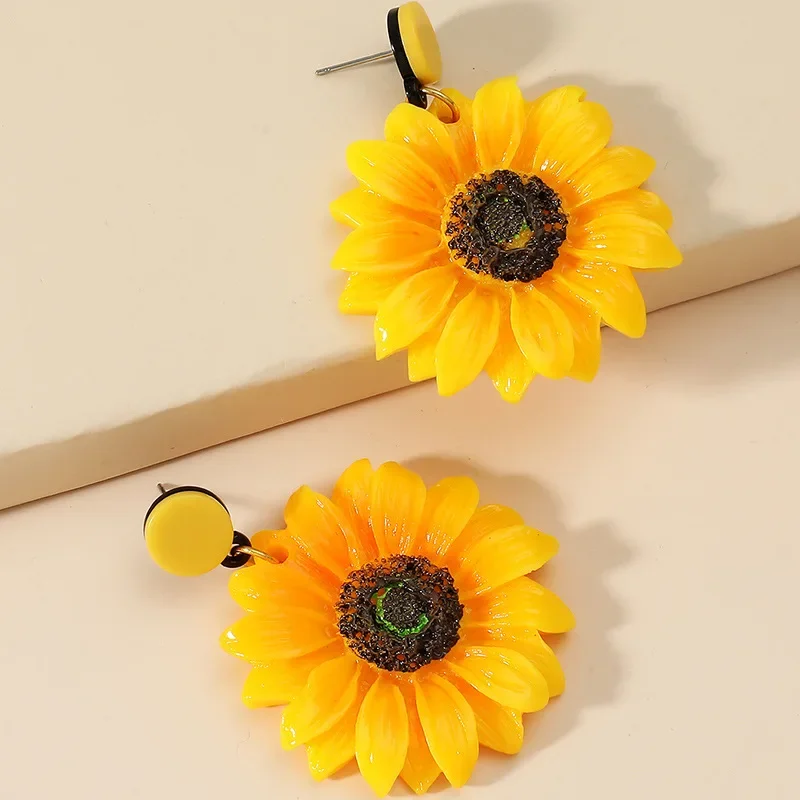 Korean Fashion Vintage Sunflower Earrings Personality Temperament Versatile Exaggerated Small Fresh Flower Earrings