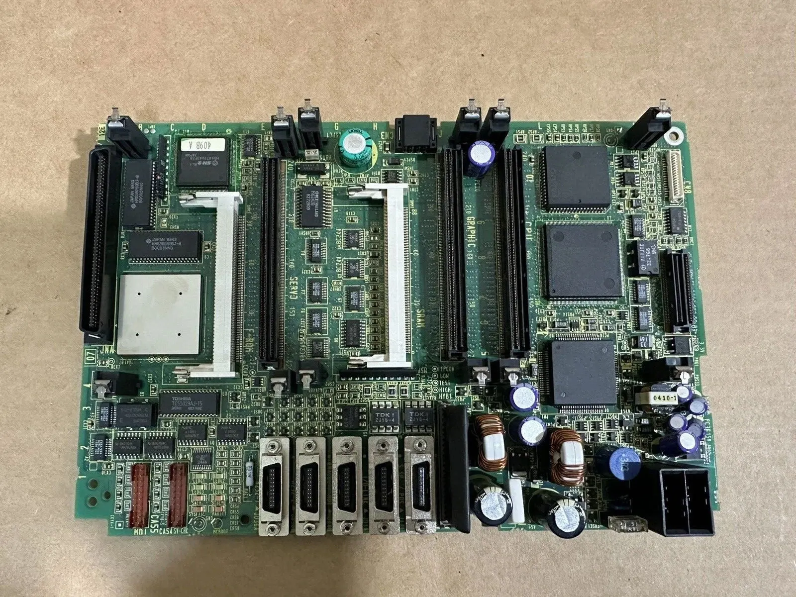 Brand new A20B-8100-0962 A20B-8100-0933 A20B-8100-0135 One-year warranty