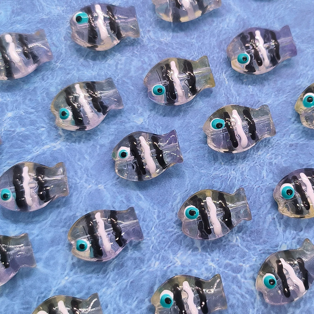 Black Wave Fish Glass Beads 14mm Gothic Line Pattern Charms 4pcs 8pcs for DIY Jewelry Making Necklace Bracelet Gift