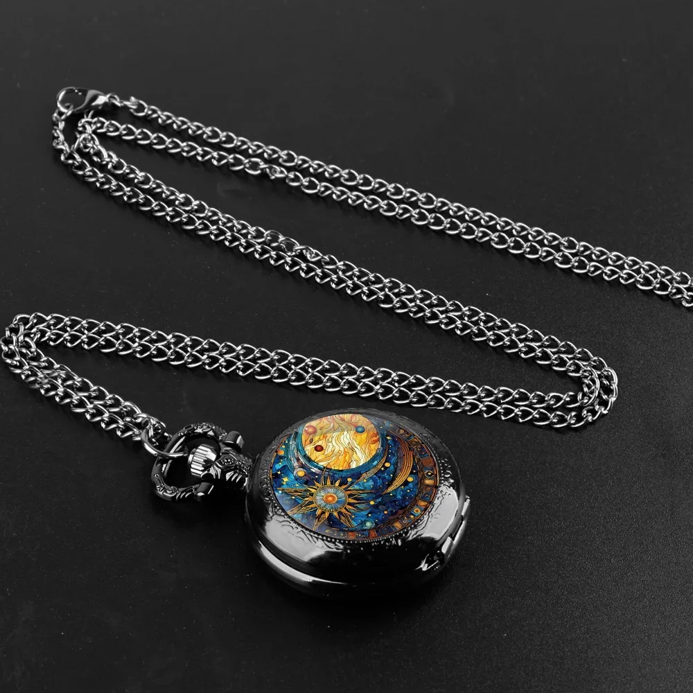 ساعة جيب كوارتز كلاسيكية على شكل قبة زجاجية للشمس والقمر مع سلسلة متينة ومينا أرقام عربية وهدايا غير عادية للأطفال