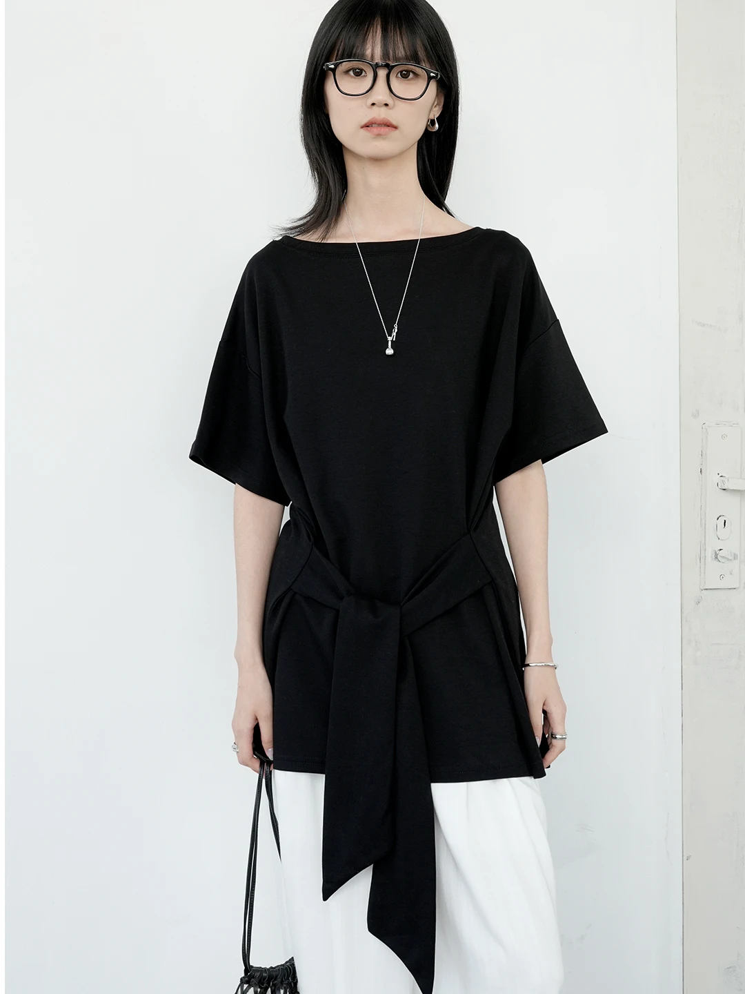 

Летний асимметричный женский топ с коротким рукавом, модный, универсальный, с индивидуальным дизайном, с перекрестными завязками на плечах, повседневная хлопковая футболка