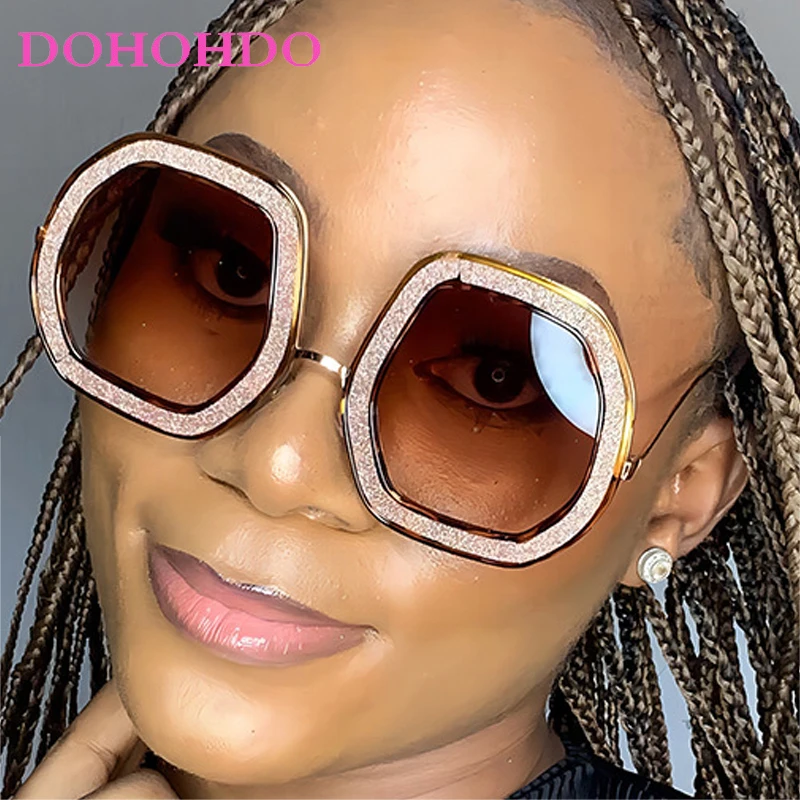 

Oversized Square Metal Sunglasses For Women Men Fashion Vintage Brand Designer Sun Glasses Ladies Travel Driving Shades UV400