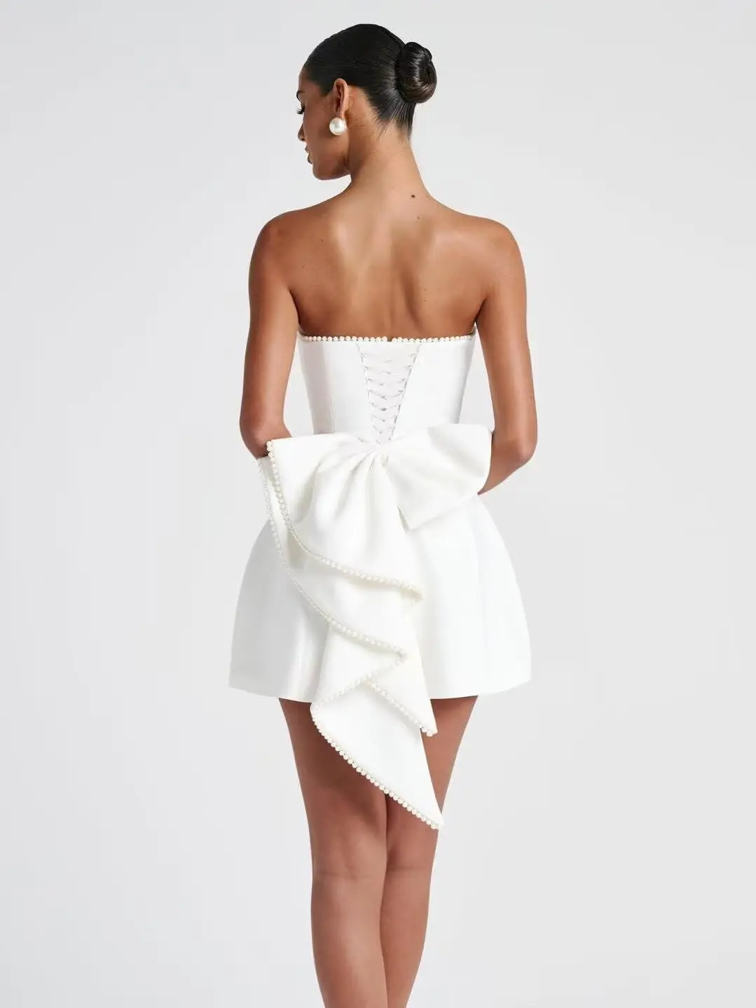 Vestidos de baile sem alças de cetim com laço mini vestido de convidado de casamento de pérola