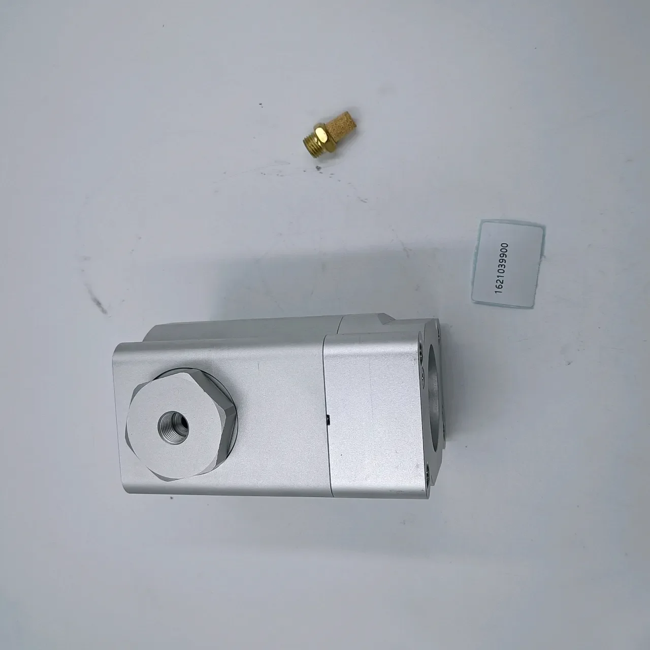 Manufacturer 1621039900 Regulator Valve Industrial Screw Air Compressor Spare Parts High Quality view 2