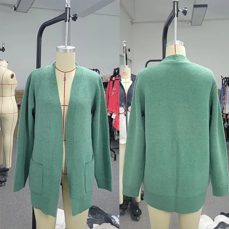 

304991New Hot Sale Autumn Winter Knitted Sweater Solid Color Coat Striped Cardigan Large Pocket Plus Size Women's Clothing