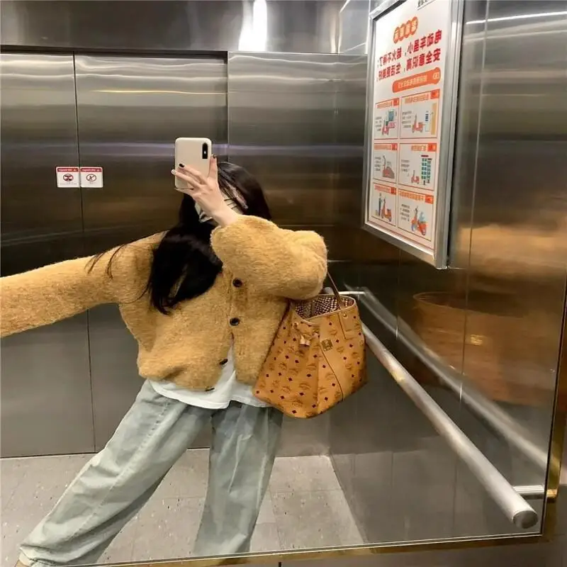 

Soft and lazy yellow knitted cardigan sweater for women early autumn 2025 new small short loose coat Fashion Hot Style