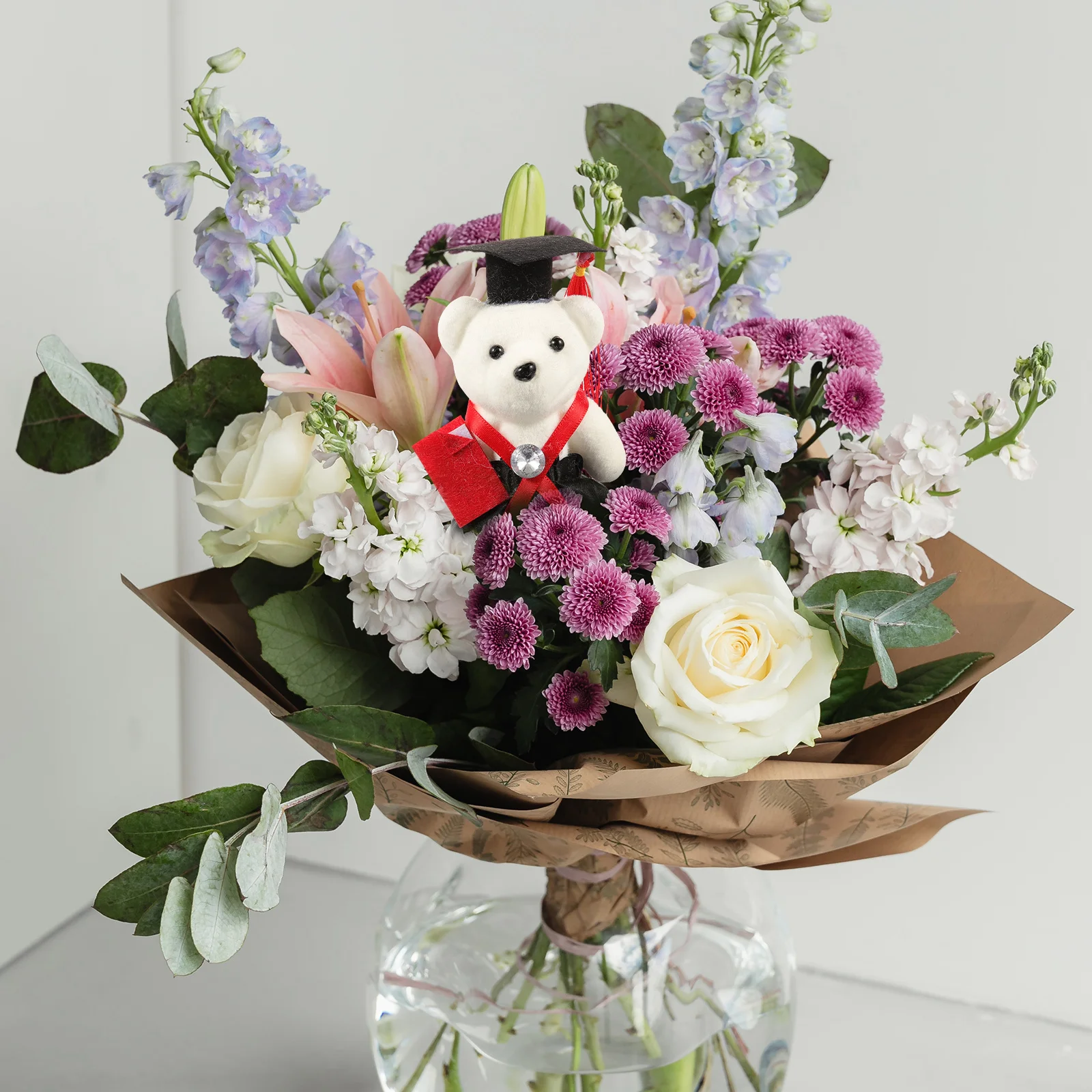 Oso de graduación en tapa, ramo negro y rojo, materiales de decoración para pastel, decoración de coche, adorno de escritorio, regalos de celebración, 6 uds.