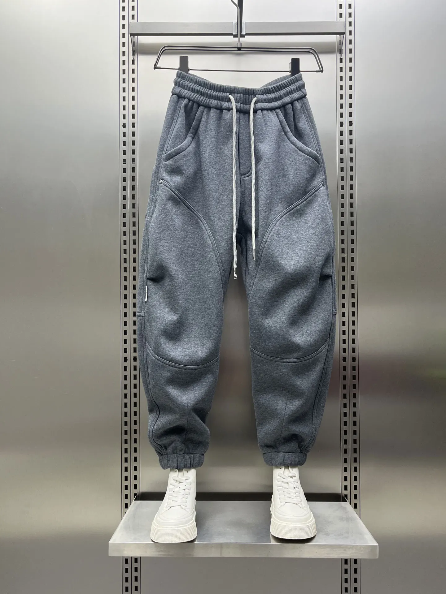 

Men's Winter Fce Lined Casual Trousers Harlan Slim Fit Sports Sweatpants Loose Fit Tapered Leggings Faionable Streetwear