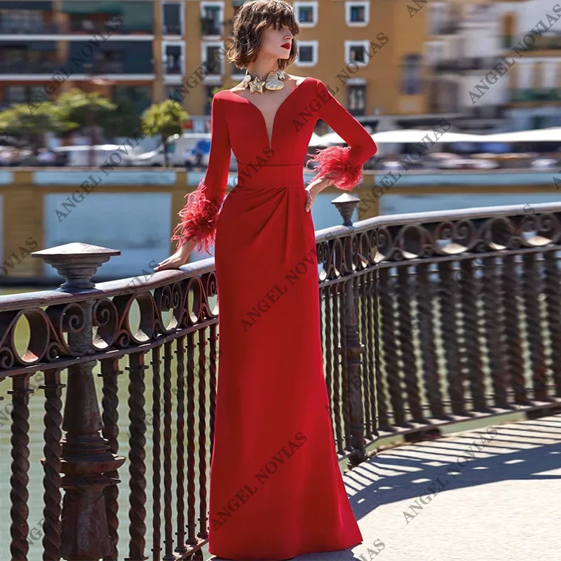 Customized Long Sleeves Red Spandex Mother of Bride Dresses with Feather vestidos de fiestas elegantes mujer