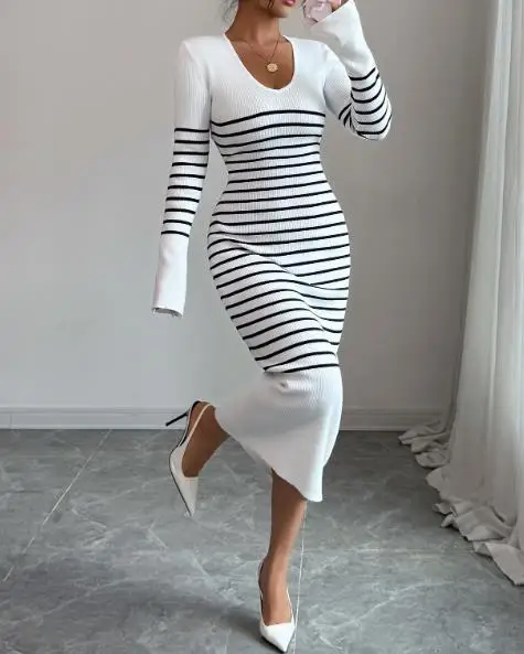 

Elegant and Fashionable Women's Long Sleeved High-End Long Skirt In Spring and Summer, V-Neck Striped Printed Long Sleeved Dress