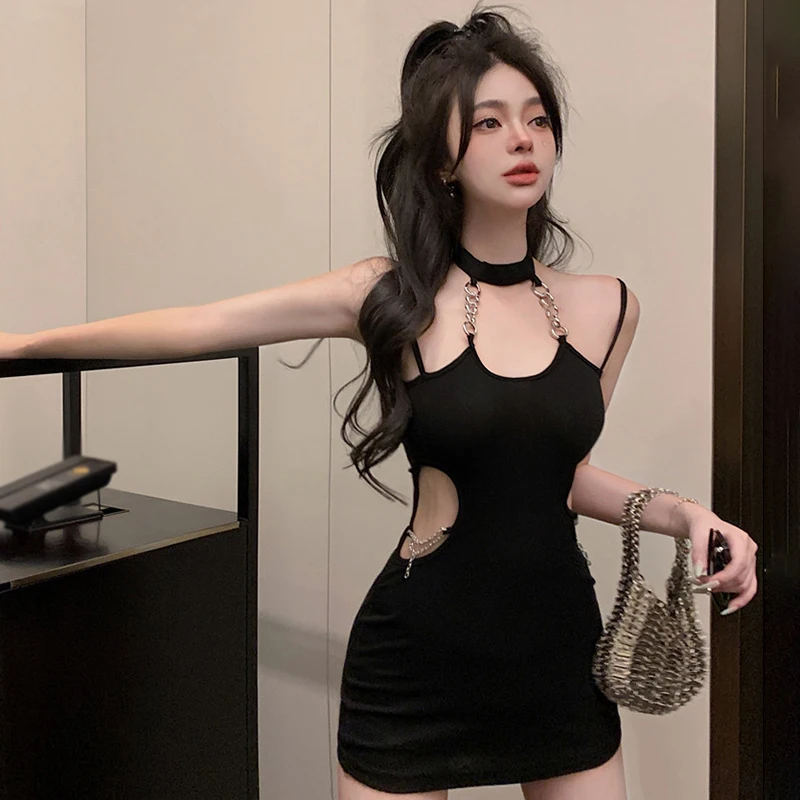 

Summer Women's Solid Color Slim Fitting Sexy Dew waist Sleeveless Suspender Dress In Black