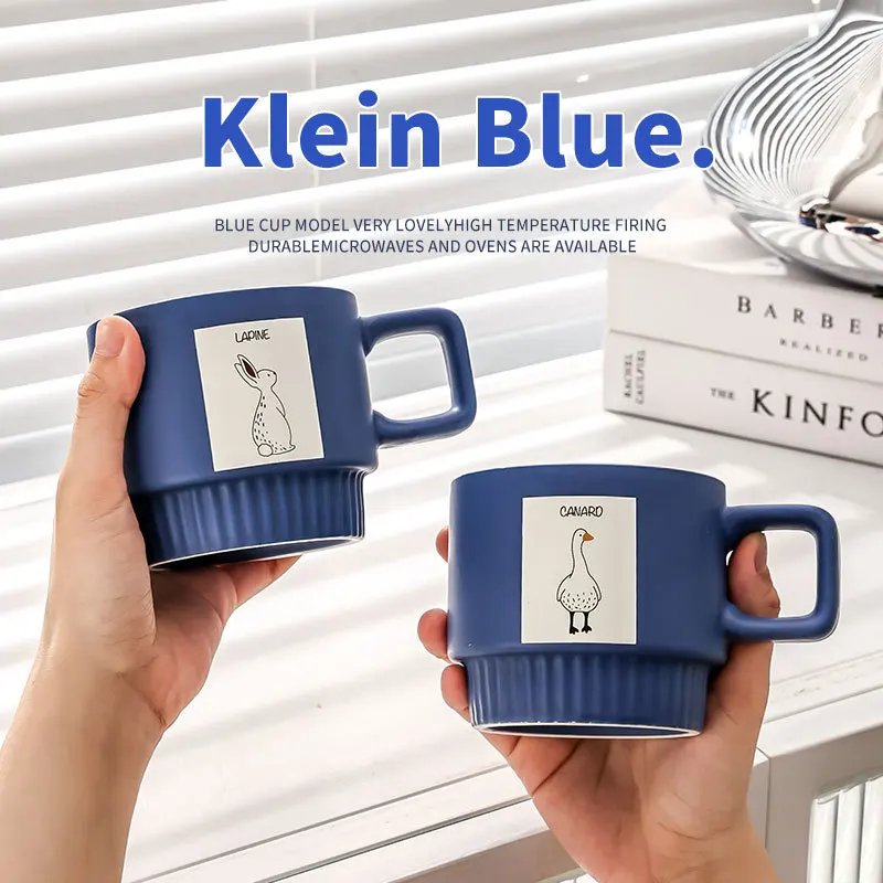 

Creative Klein blue mugs are easy to store ceramic cups ins coffee cups as gifts.