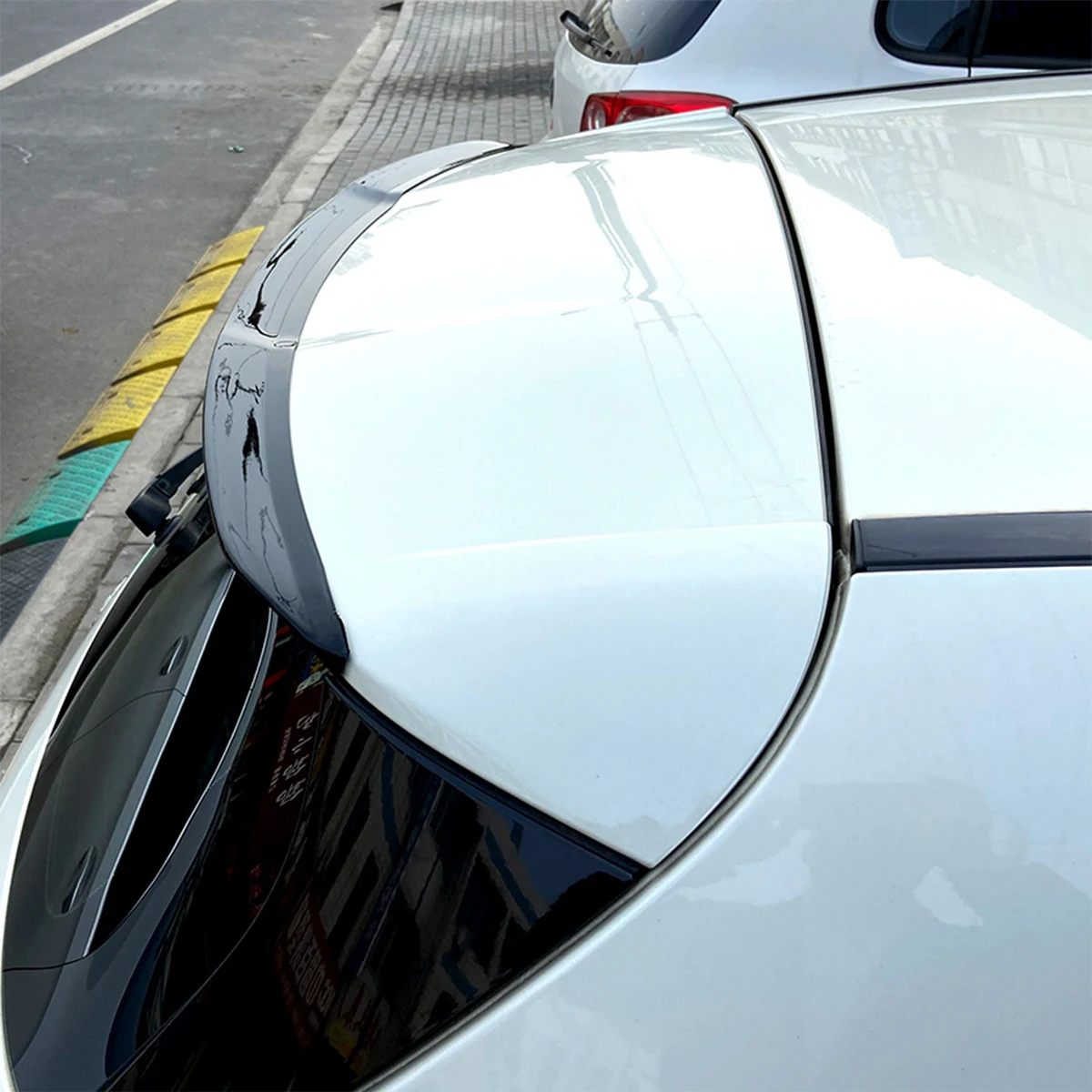 

Rear Spoiler For Mercedes-Benz A-Class A180 A200 A260 W176 2013-2018 Car Rear Roof Trunk Spoiler Lip Trim