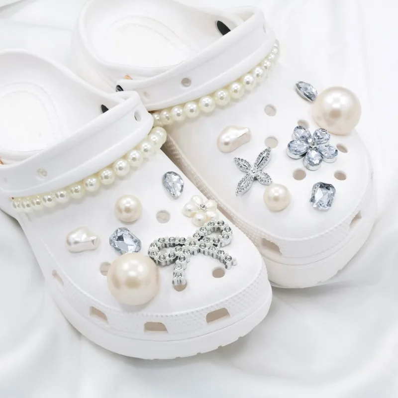 

16PCS Fashion Shoe Charms Set Accessories Hole Shoe Buckle 3D Big Pearl Water Diamond Bow Pearl Chain DIY Shoes Decorations