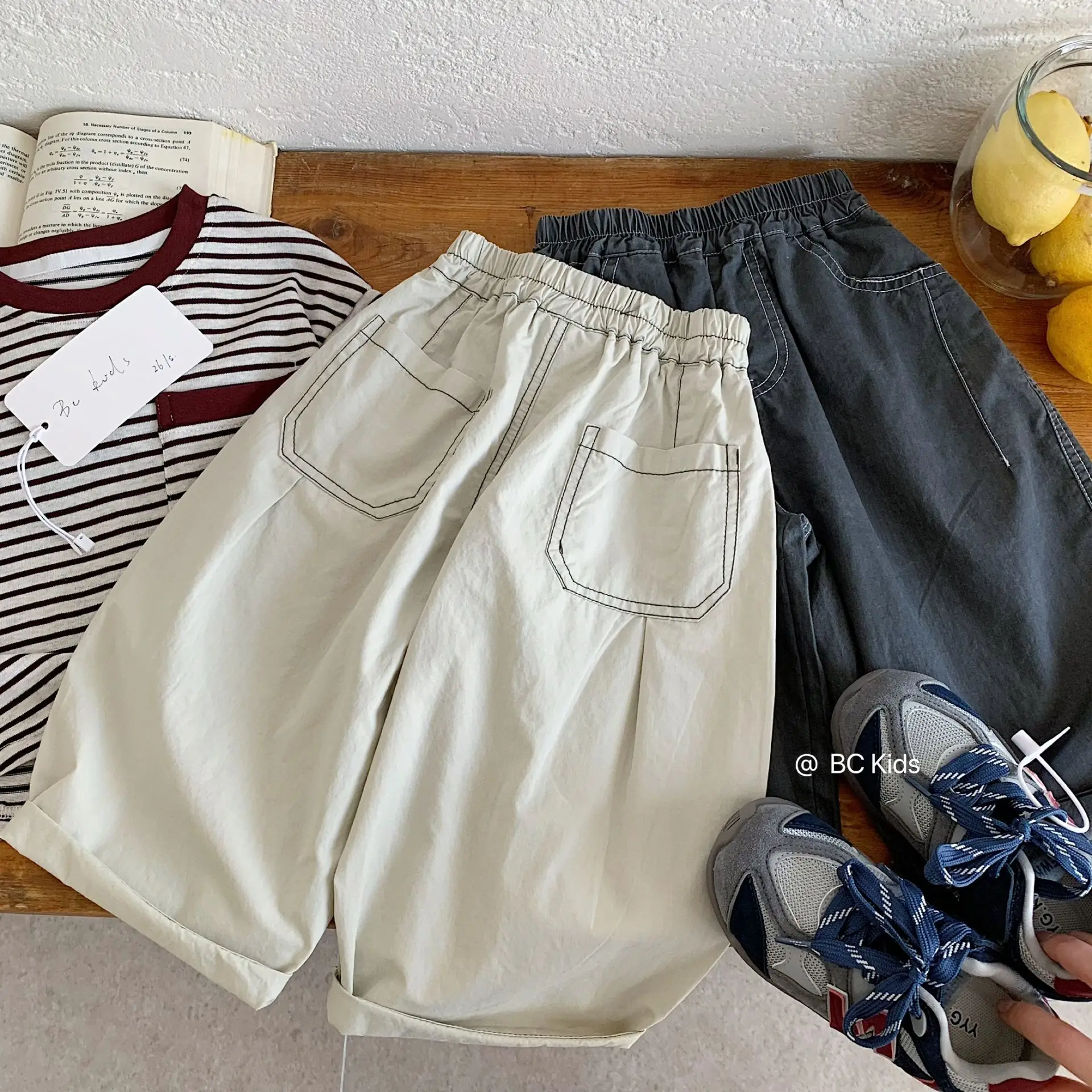 

2026 Spring Toddler Boys Jeans Solid Color Newborn Boys Demin Pant Elastic Waist Kids Baby Boys Wide Leg Pant Children Trouser