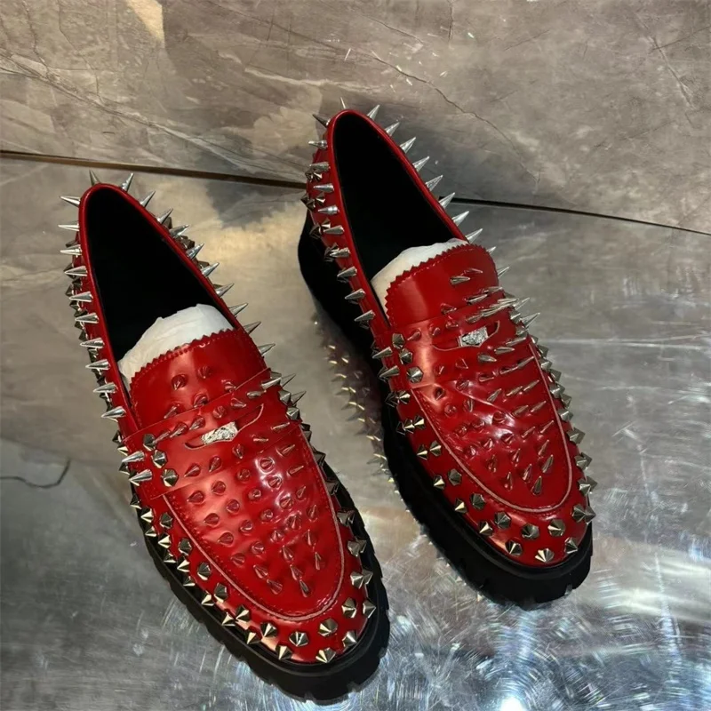 Mocasines decorativos con remaches de cuero rojo, zapatos de suela gruesa para hombre, zapatos formales de negocios informales cómodos, zapatos transpirables, talla grande 48