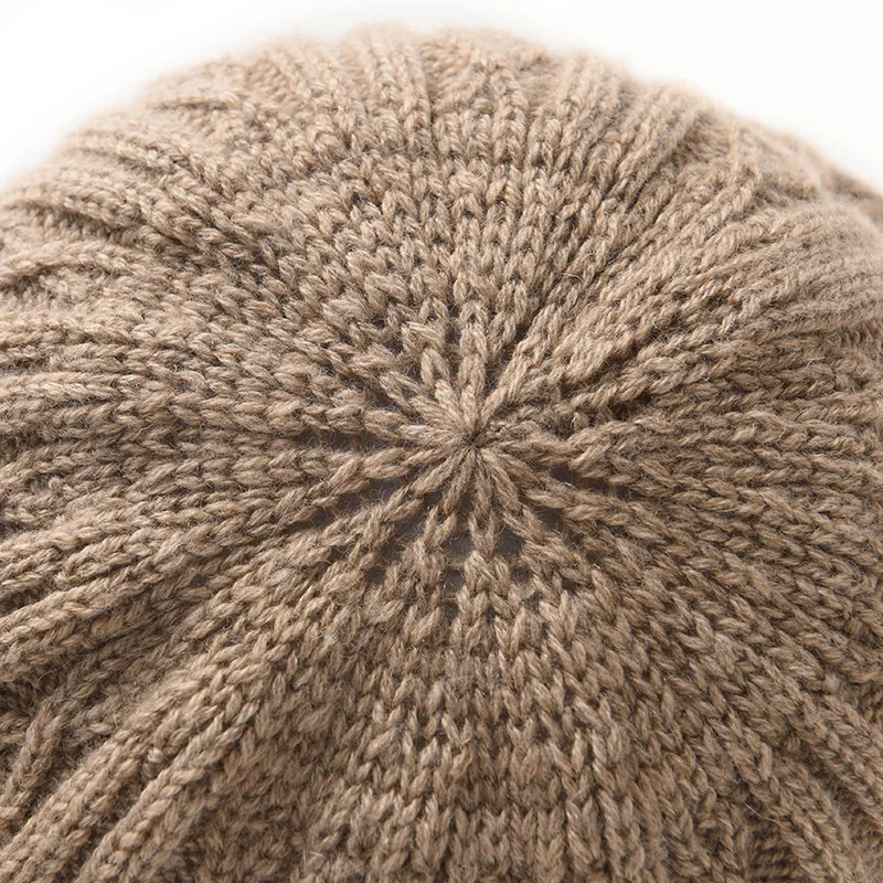 High-Quality Pure Cashmere Women's Knitted Embroidered Duckbill Hat Winter Outdoor Warm Solid Color Duckbill Cap For Women's