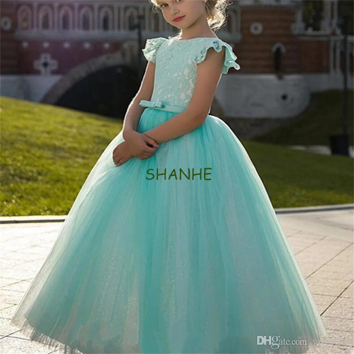 Cute Tulle A Line Flower Girl's Dresses Lace Applique Beaded Bow Sash Hollow Back Floor Length Girl's Birthday Party Pageant Dre