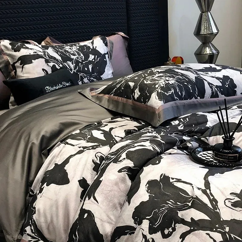 Cooling Lyocell Cotton Bed Sheets Double Queen Size, Silky Soft Smooth, Texture Printed with floral Black Duvet cover Pillowcase
