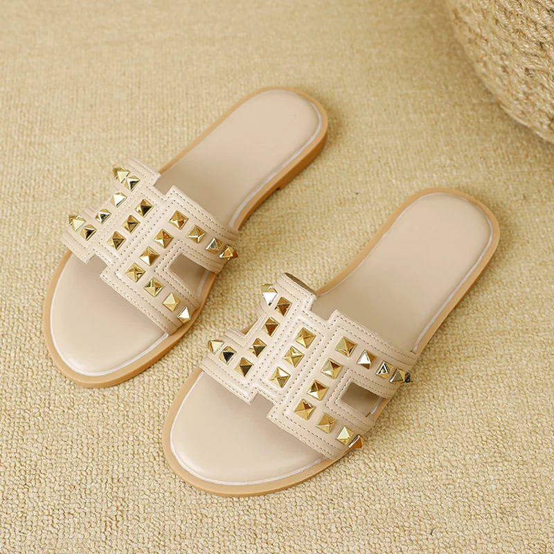

Women's 2026 Summer New Fashion Rivet Decorative Slippers Wear Flat-bottomed Beach Sandals Non-slip Plus Size Women's Shoes