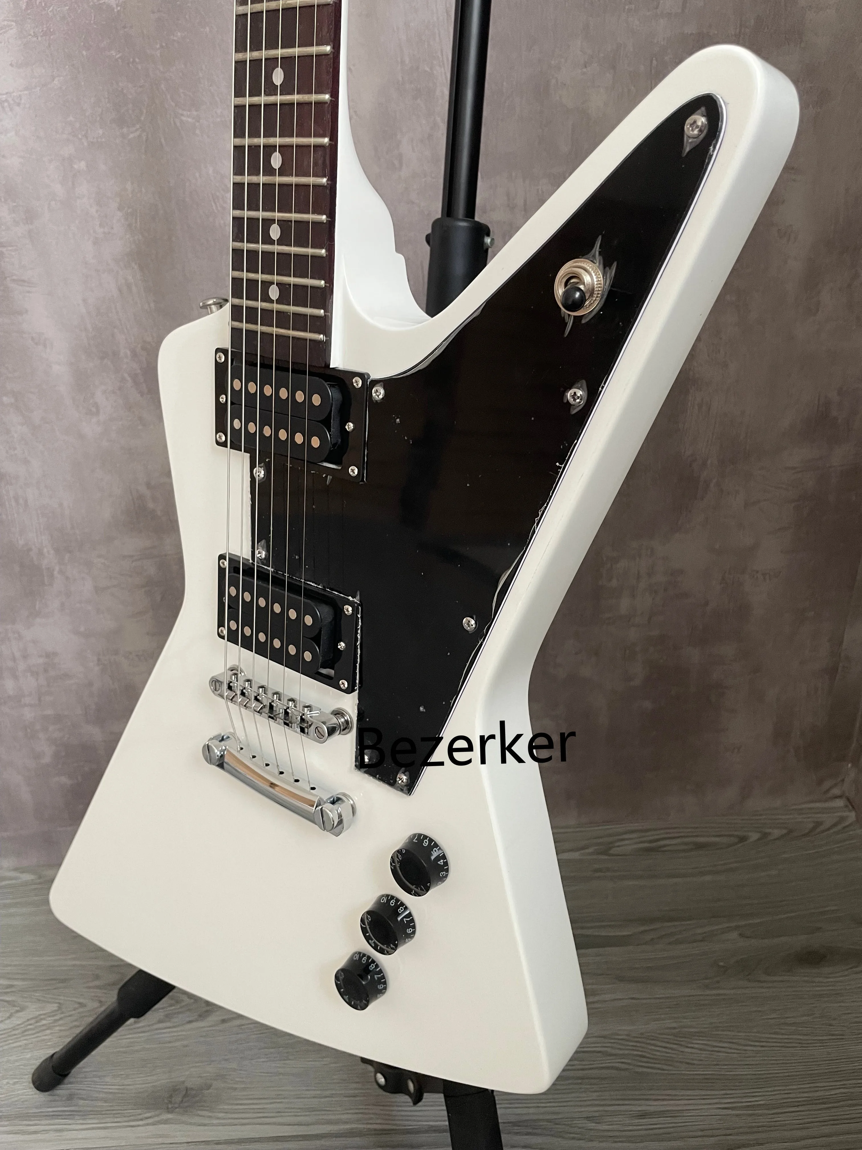 Custom High Quality 70s Explorer Classic White Electric Guitar Mahogany Body