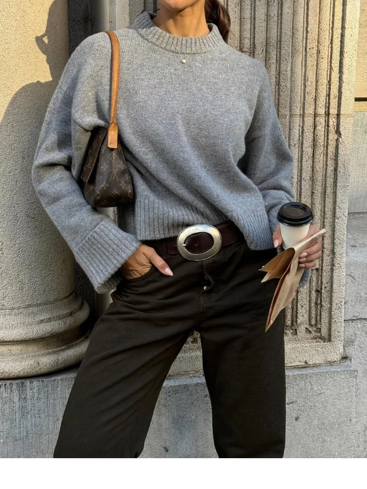 

Women Solid Casual Sweater Female Fashion Round Neck Long Sleeves Loose Knitwear 2025 Lady Autumn Daily Commute Street Sweater
