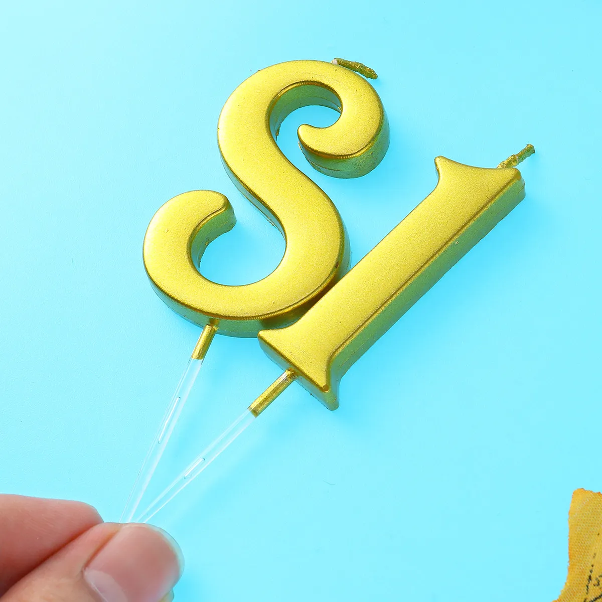 2 bougies d'anniversaire dorées numérotées, sans fumée, en cire, lumineuses, numéros 18, pour gâteaux, décoration de fête d'anniversaire