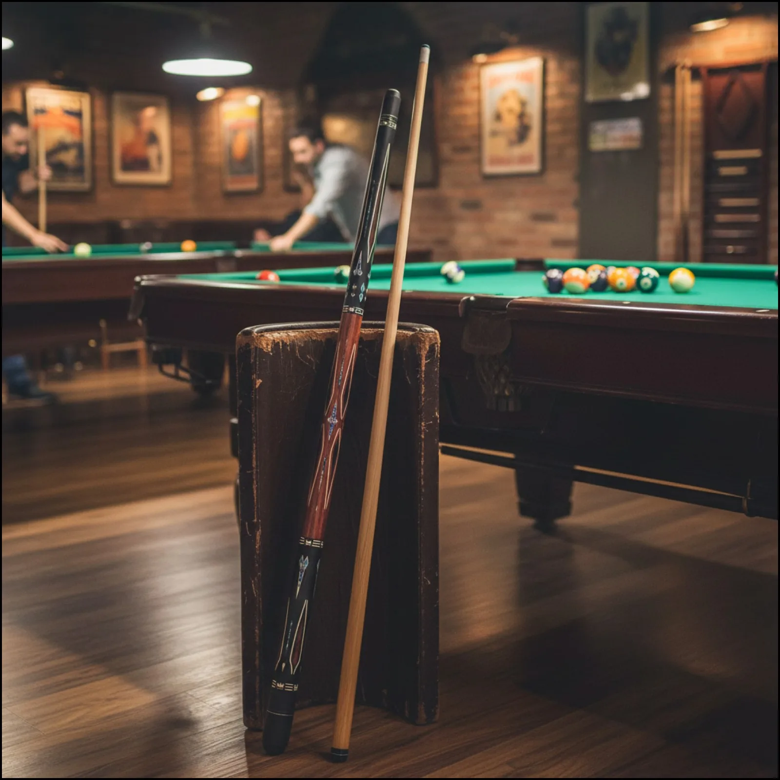 

Pool Cue 1/2 Split 57inch Wooden Two Section Billiards Accessories Practice Billiard Cue for Men Women Beginners Adults