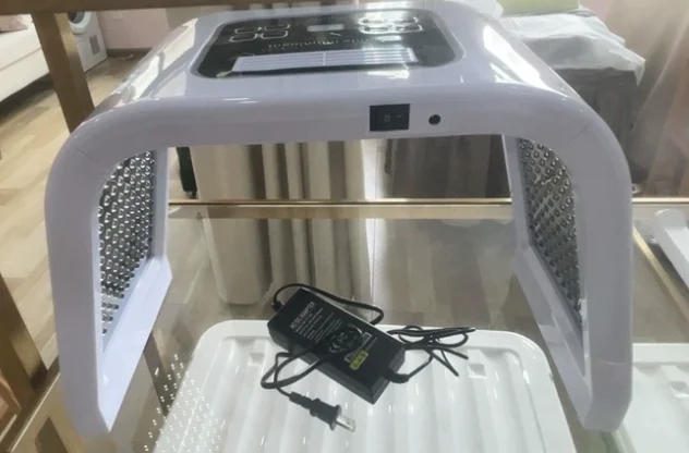 Mini Spa Facial Mask PDT Hot Cold Spray Photon Mask Moisturizing LED Mask Skin Rejuvenation Beauty Device PDT Tool