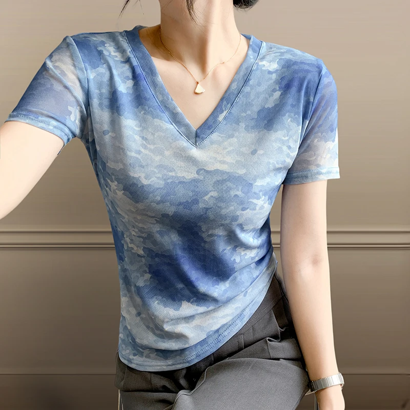 MadBlack-Women's European T-Shirt, Sexy V Neck Geometry Printed, Retro Short Sleeve Elastic Slim S-3XL Tee, 2025 Summer T56810CC