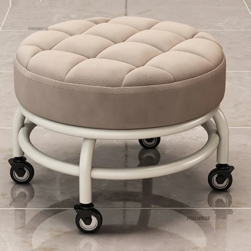 Luxury Small Pedicure Chairs Beauty Salon Professional Chair Creative Salon Furniture Home Soft Bag Round Low Stool with Wheels