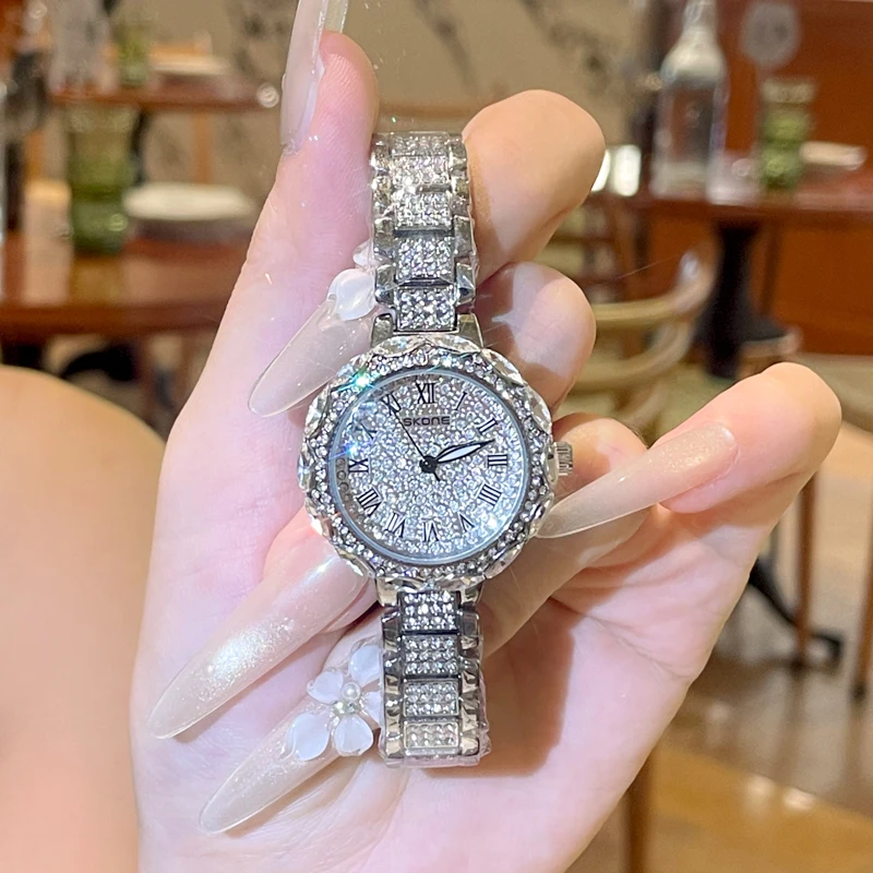 CILOA-Women Round Full Rhinestone Quartz Watch Silver Tone Bling Crystal Dial Metal Bracelet Ladies Dress Wristwatch-8218