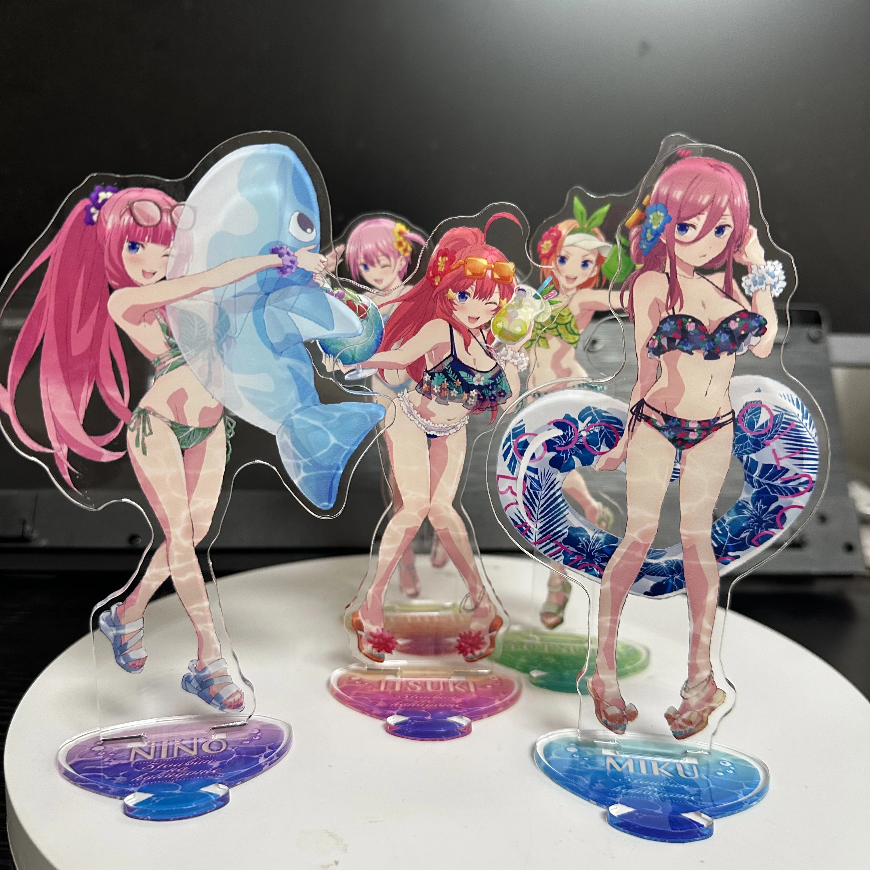 Figuras de Anime The Quintessential Quintuplets, figuras de Nakano Miku Nakano Ichika, modelo de soporte acrílico para Cosplay, regalos de Navidad para fanáticos