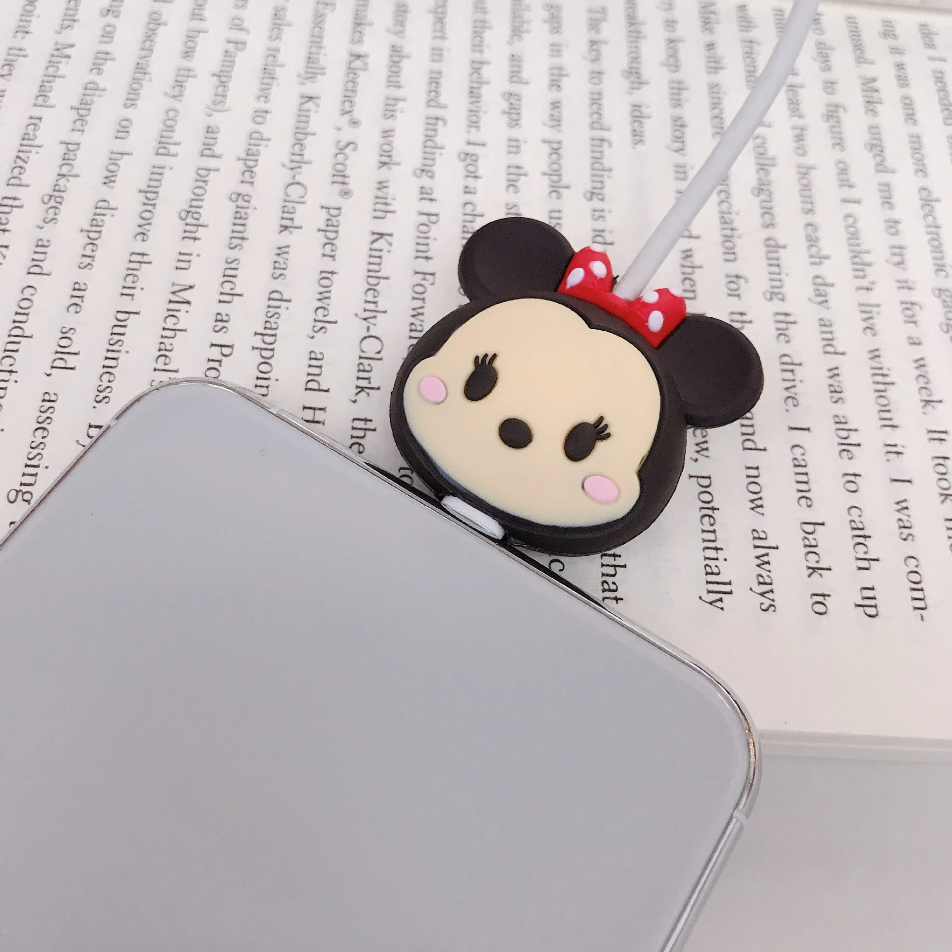 Cute Cartoon Cable Protector Bites Wire Organizer Winder Saver per cavo di ricarica USB linea dati auricolari Cover protettiva per cavo