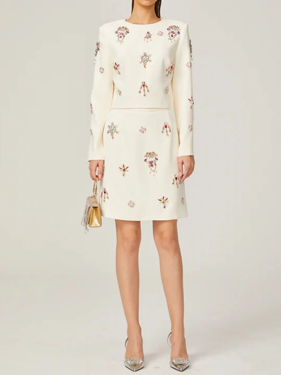 TWOTWINSTYLE Set Dua Potong Pelangsing Solid untuk Wanita Atasan Berlian Tambal Sulam Lengan Panjang Leher Bulat Rok Pinggang Tinggi Wanita Baru