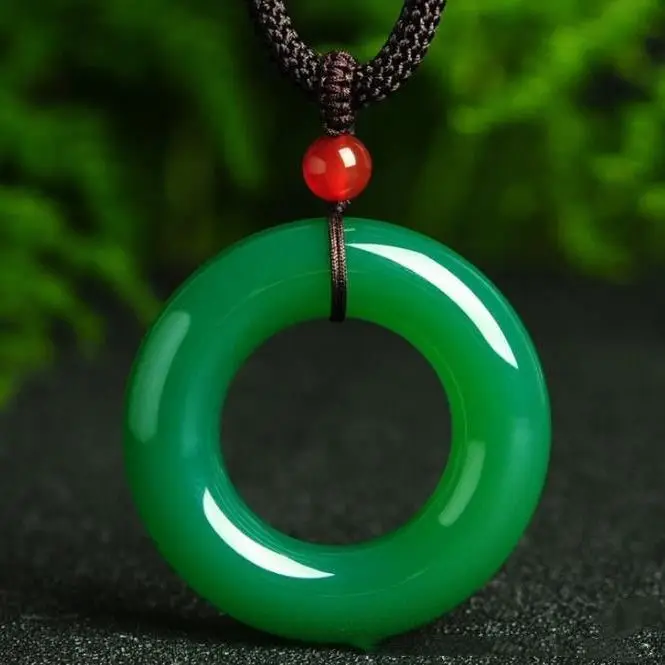 

Natural Agate Green Chalcedony Ice Moistening Water Grass Green Ring Pendant Men's and Women's Nostalgic Peace Clasp Pendant