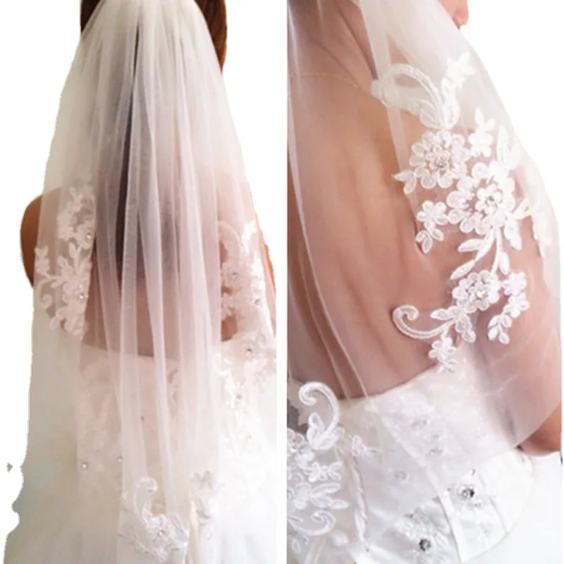 

2021 Short Single Layer Handmade Flower Arrangement Diamond Wedding Veil, Bridal Headveil With Haircomb, Simple Design