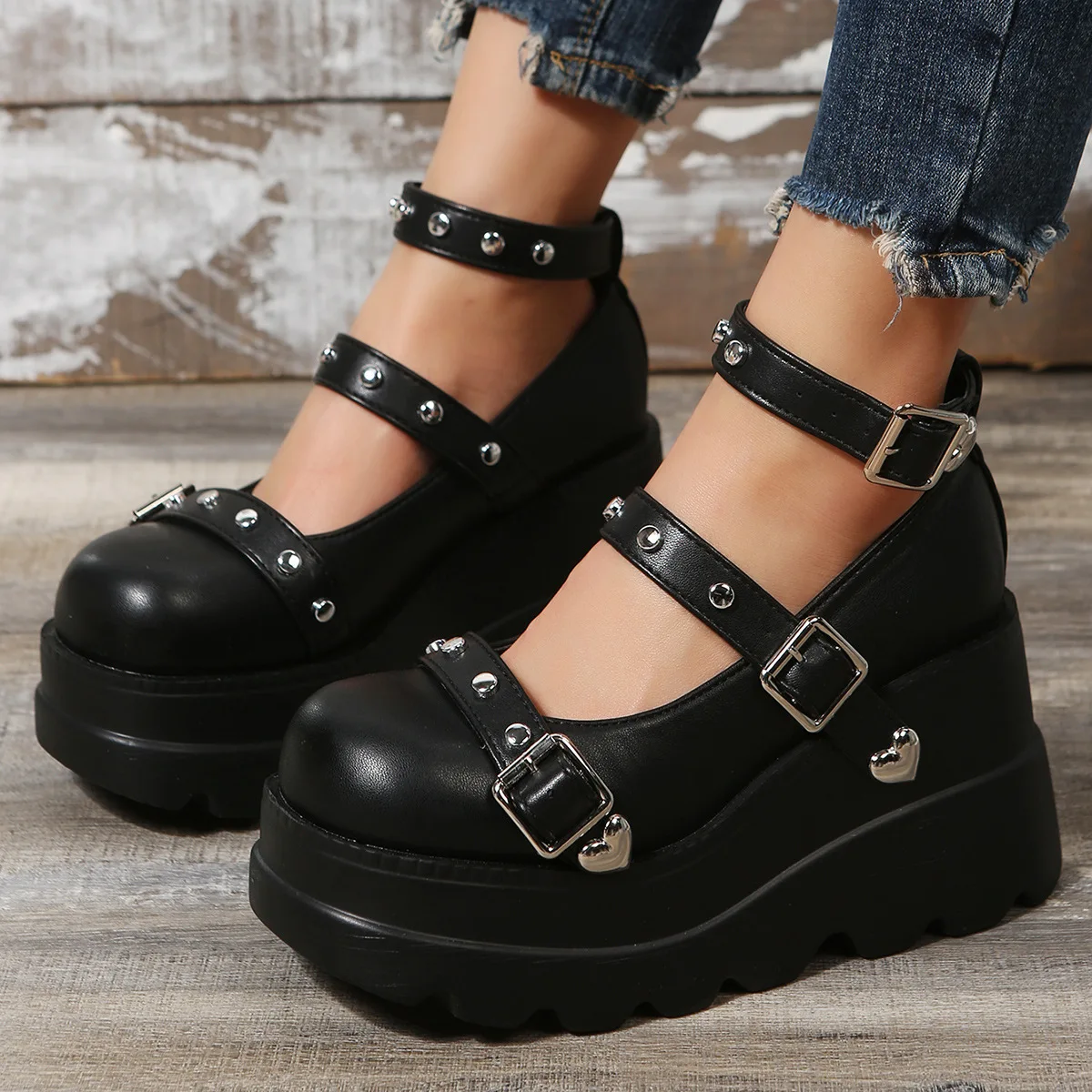 Brand New Ladies Goth Platform Pumps Fashion Heart Buckle Rivet Punk Wedges High Heels women\'s Pumps Party Street Shoes Woman