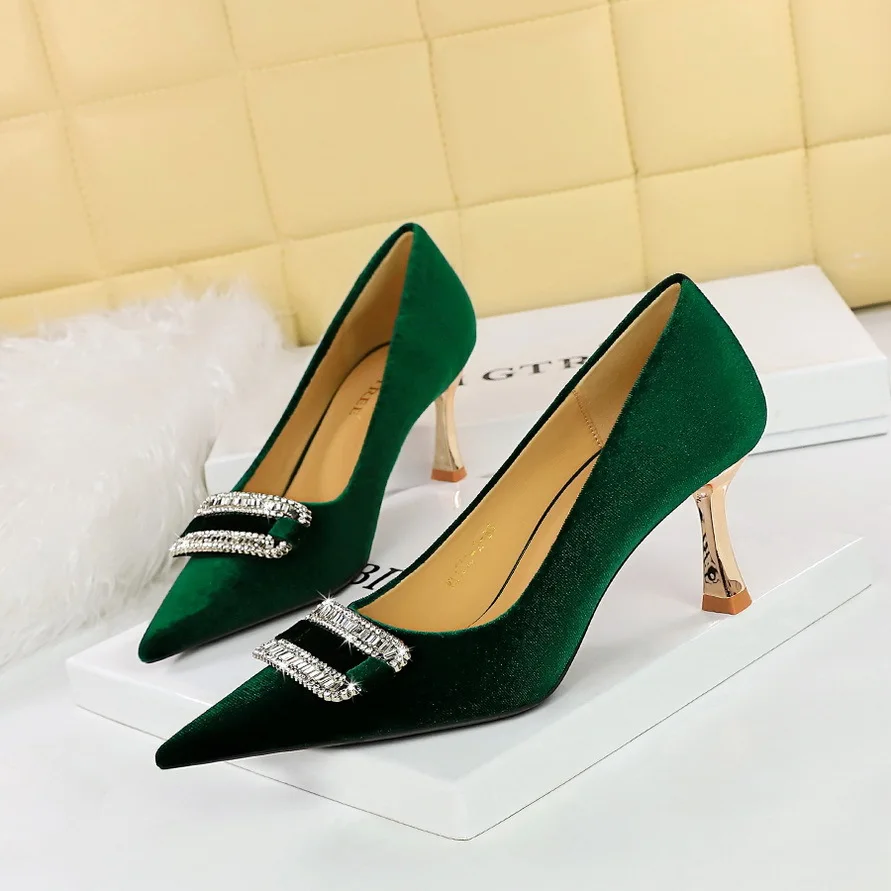 Fashion Banquet Heels Shoes Women With High Heel Shallow Mouth Sharp Point Suede Metal Water Diamond Buckle Single Pumps Wedding