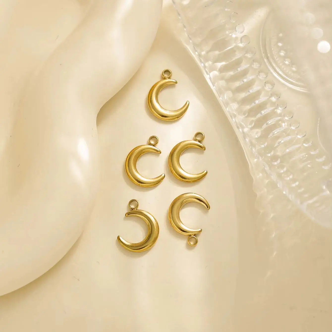 5-Piece Stainless Steel 3D Moon Pendant Set – DIY Supplies for Handmade Bracelets, Stud Earrings, and Jewelry Making