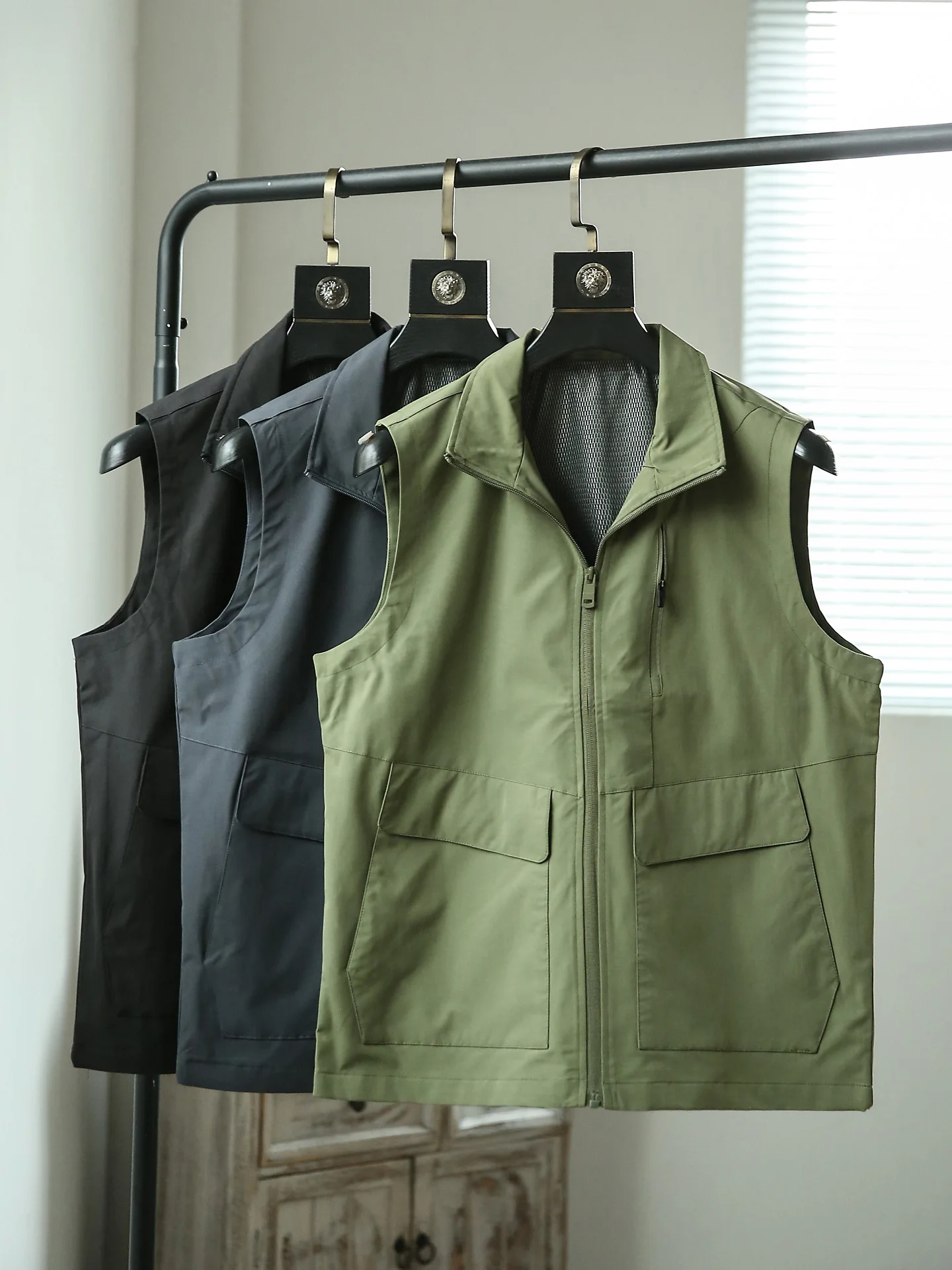 

Мужской уличный рабочий жилет с множеством карманов, ветрозащитный, водоотталкивающий, с воротником-стойкой, осенняя новинка, модный повседневный стиль