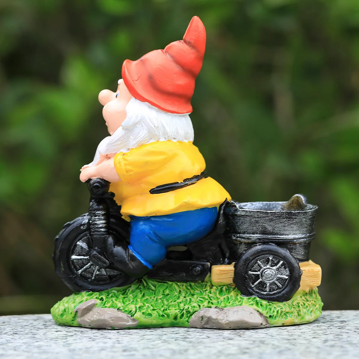 1pcs Cycling Dwarf Garden Statue Outdoor Resin Dwarf Ornaments Suitable for Home Desktop Yard Statue Gardening Decoration