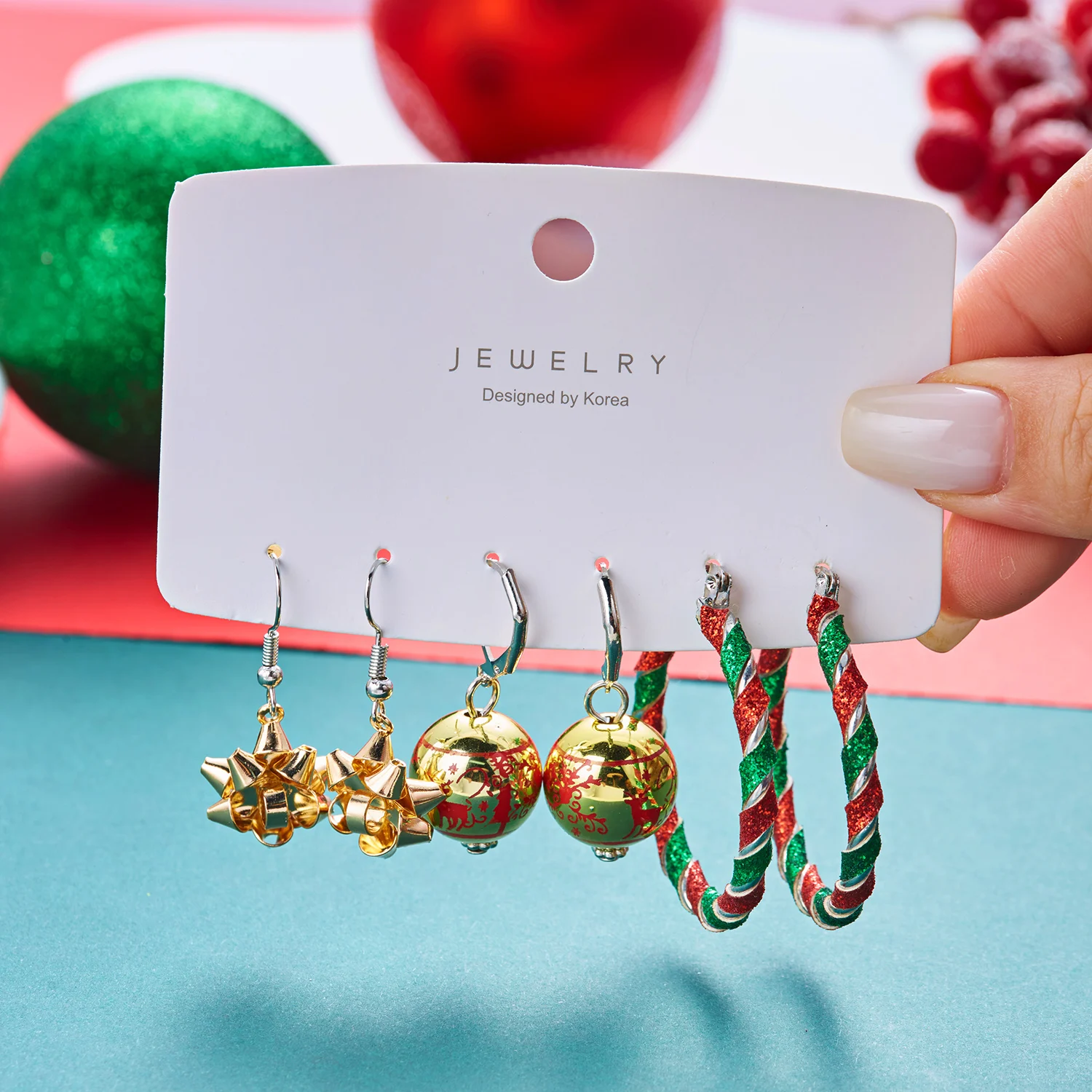 6-teiliges Weihnachts-Ohrringe-Set mit bunten Bändern und Schneeflocken für Damen, Harz-Kugel-Ohrringe, Neujahrs-Festtags-Schmuckgeschenk – Detail 1