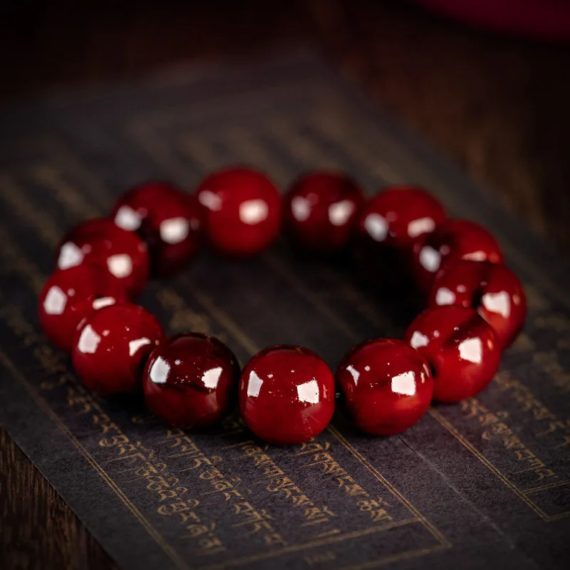 Natural blood gold silk Yak skull bracelet female men's Zodiac anniversary year red crafts old horn Buddha beads br