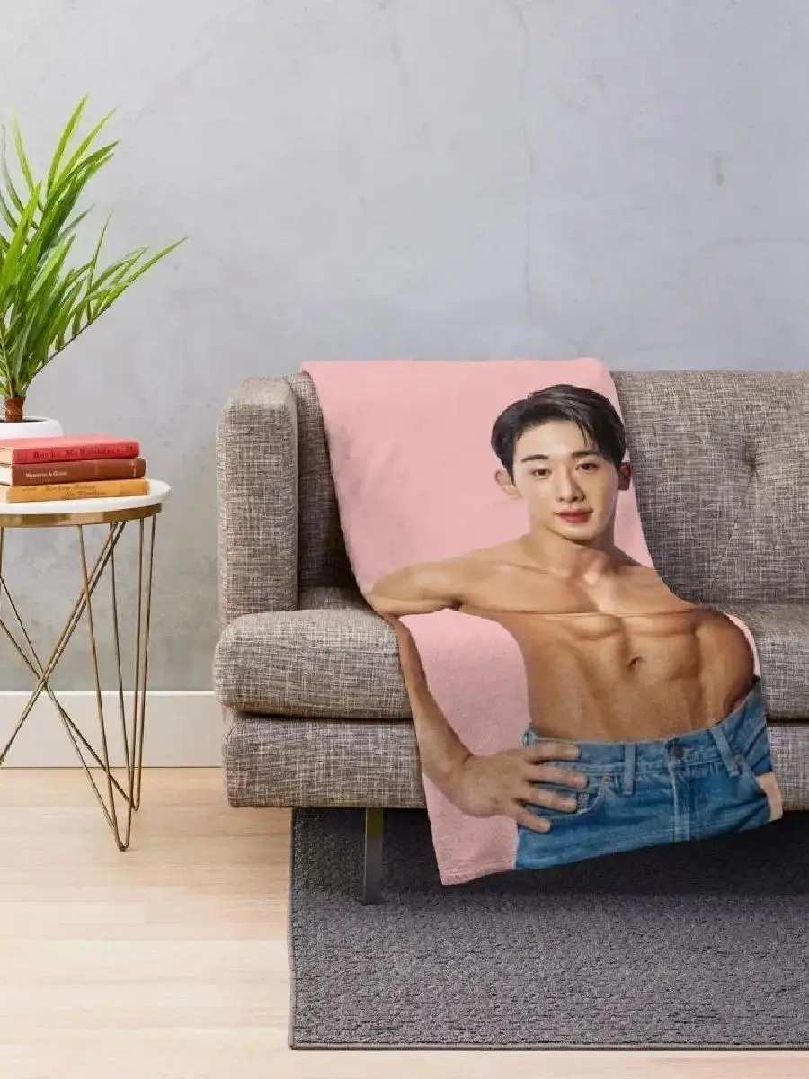 Wonho Throw Blanket  Funny Gift Designers Hairy Sofa Quilt Soft Cozy Blankets for Home  Garden