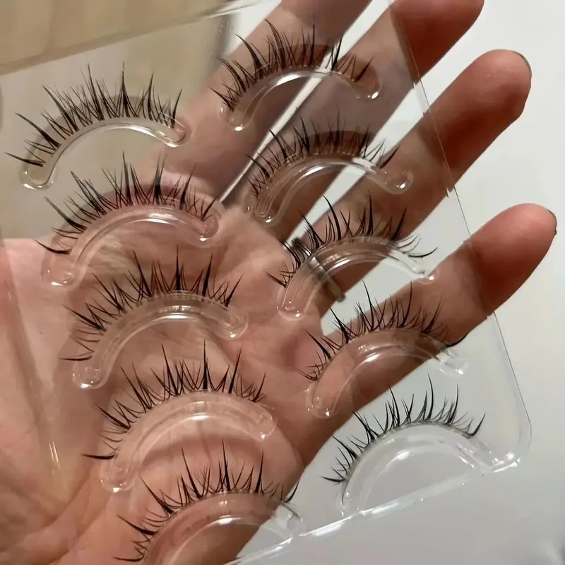 5 pairs of lightweight Thai transparent stem wavy eyelashes - reusable, easy to apply, natural appearance, enhances eye appearan