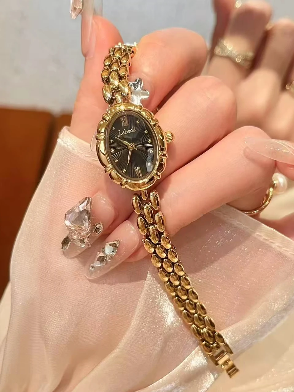 New Stylish And Versatile Women'S Bracelet Watch, Quartz Watch, Perfect Gift For Women, Women'S Accessories, Unique Wristwatch.